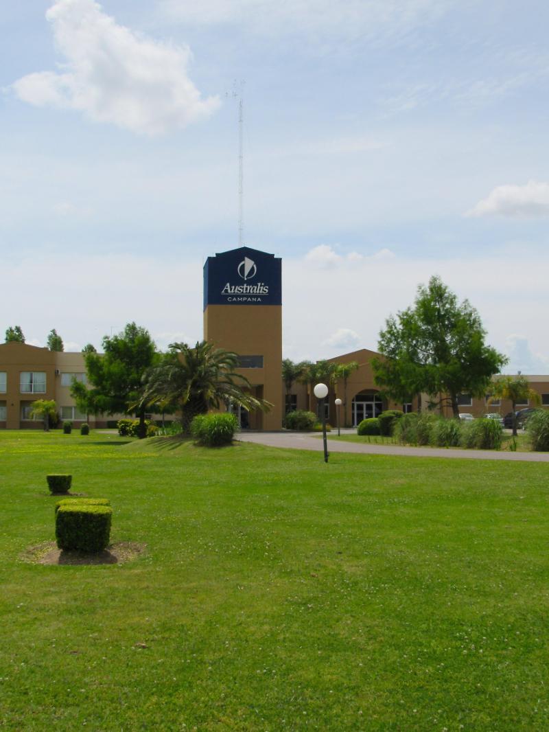 Hotel Wyndham Garden Campana Exterior foto